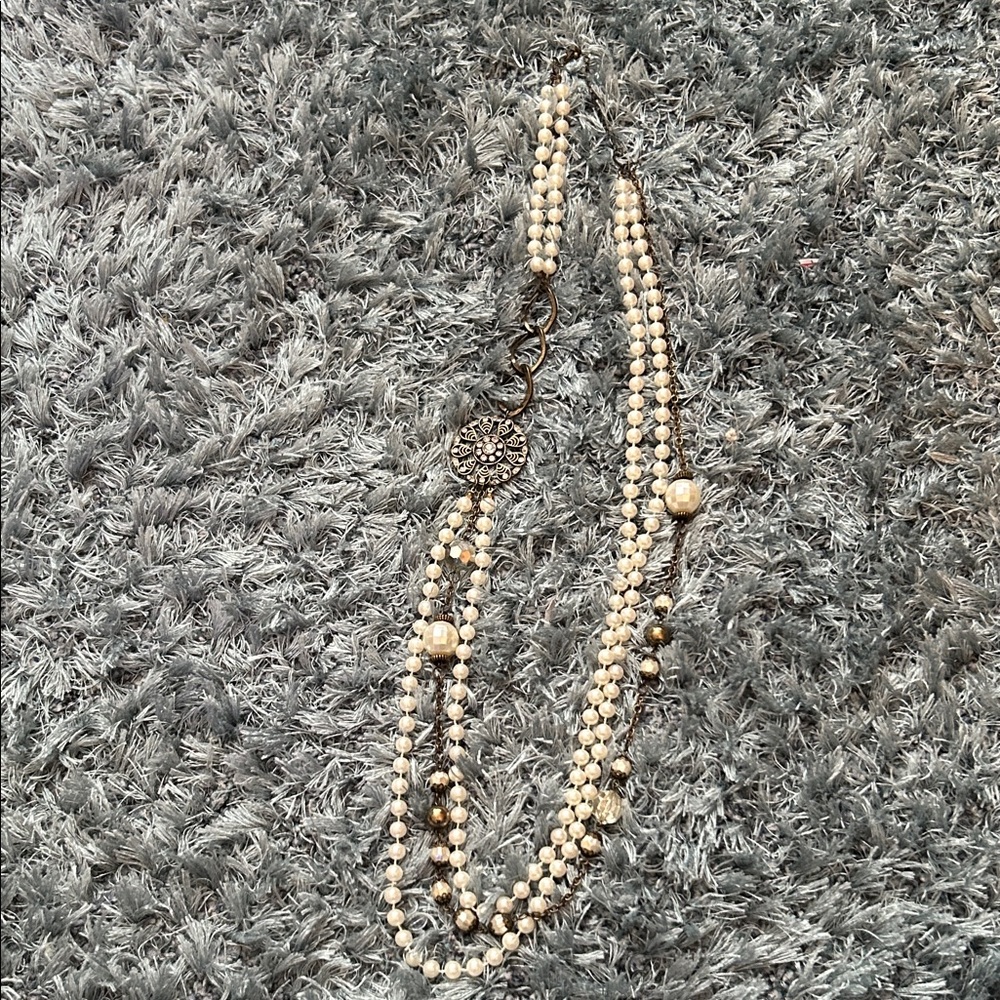 Elegant Cream Beaded Necklace